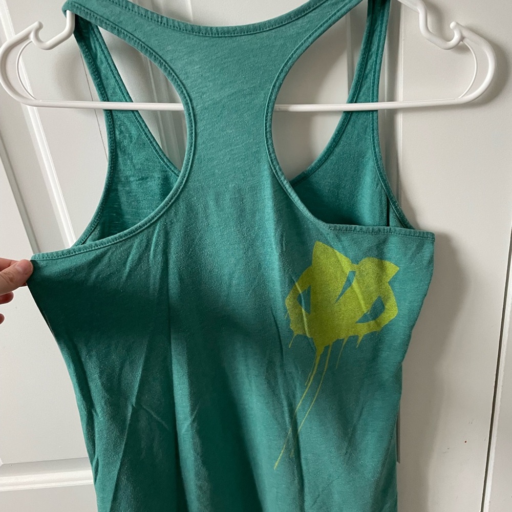 Turquoise Evolv Racerback Tank Top - M